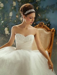 Made by Angels bridal boutique 1077814 Image 9